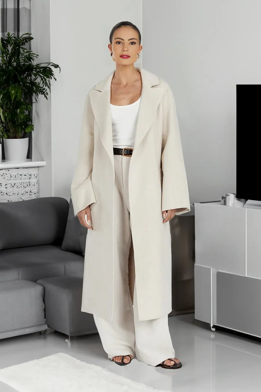 Aura Women's Lapel Coat - Longline,beige and black