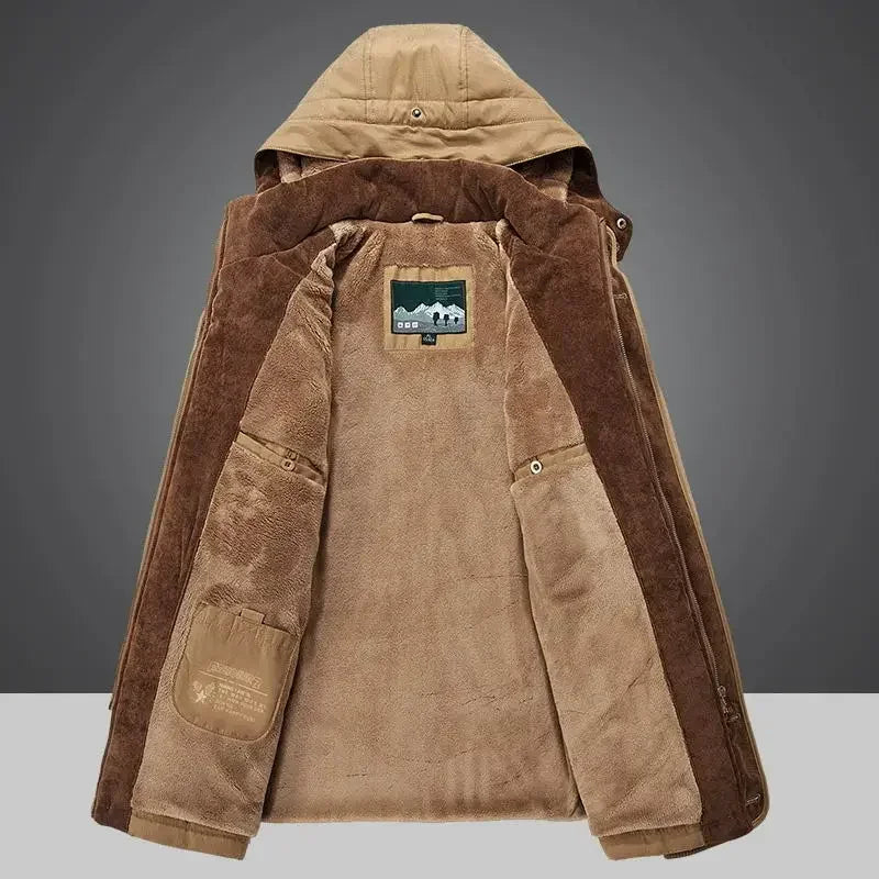 Parker Jacket – Durability and Style for the Outdoors