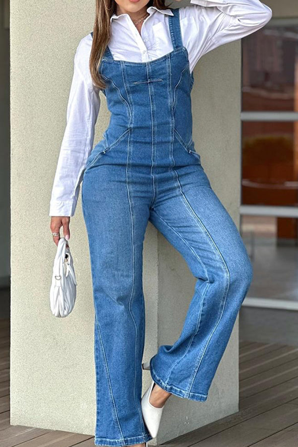 Straight-Leg Jumpsuit with Back Knot – Elegance and Style in One Garment ✨